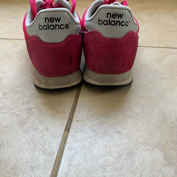 New balance women’s hot pink 311 sneakers size 8.5 - Picture 5 of 5